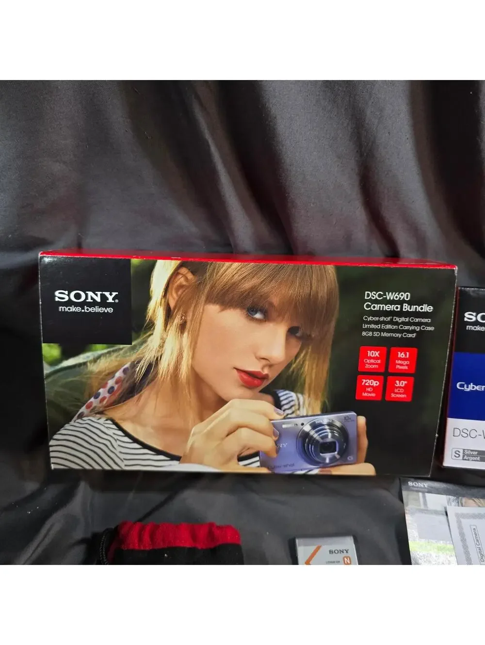 Sony Taylor Swift Cyber-shot Bundle DSC-W690 16.1MP CCD Digital Camera